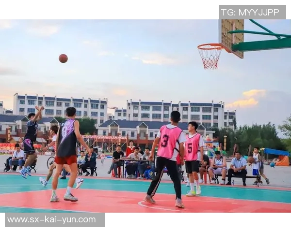 新疆3比0广东!亚当斯37分助力新疆夺得总决赛赛点,篮球盛宴精彩纷呈 新疆3比0广东!亚当斯37分助力新疆夺得总决赛赛点,篮球盛宴精彩纷呈