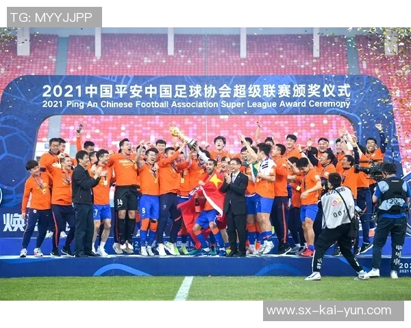 泰山队抵达武汉迎来收官战,焕新阵容引发关注,赛前安排揭秘 泰山队抵达武汉迎来收官战,焕新阵容引发关注,赛前安排揭秘