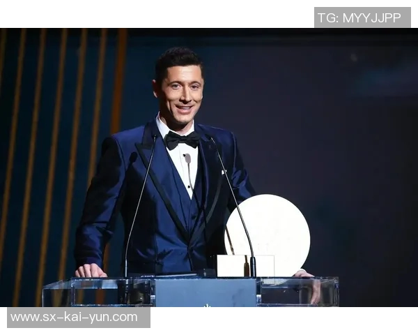 德转列未获金球奖提名最佳11人：穆西亚拉、伊萨克在列，值得深度关注！