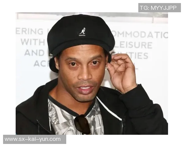 邮报：小罗20岁儿子若昂-门德斯加盟赫尔城，未来可期